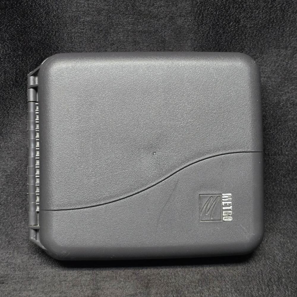 Metro CD DVD Blu-Ray Hard Case Disc Holder Holds 12 Compact Discs
